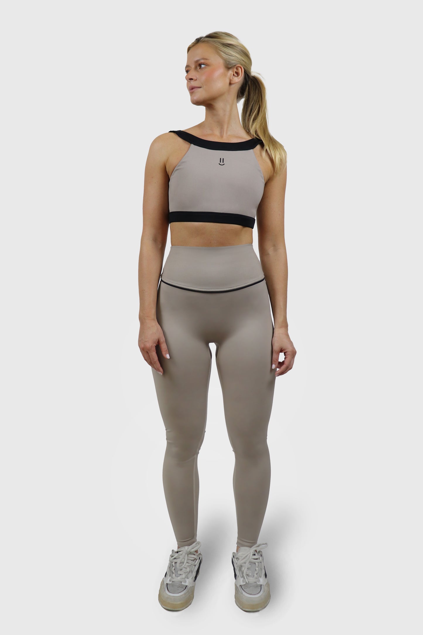 Boost Sports Bra Taupe